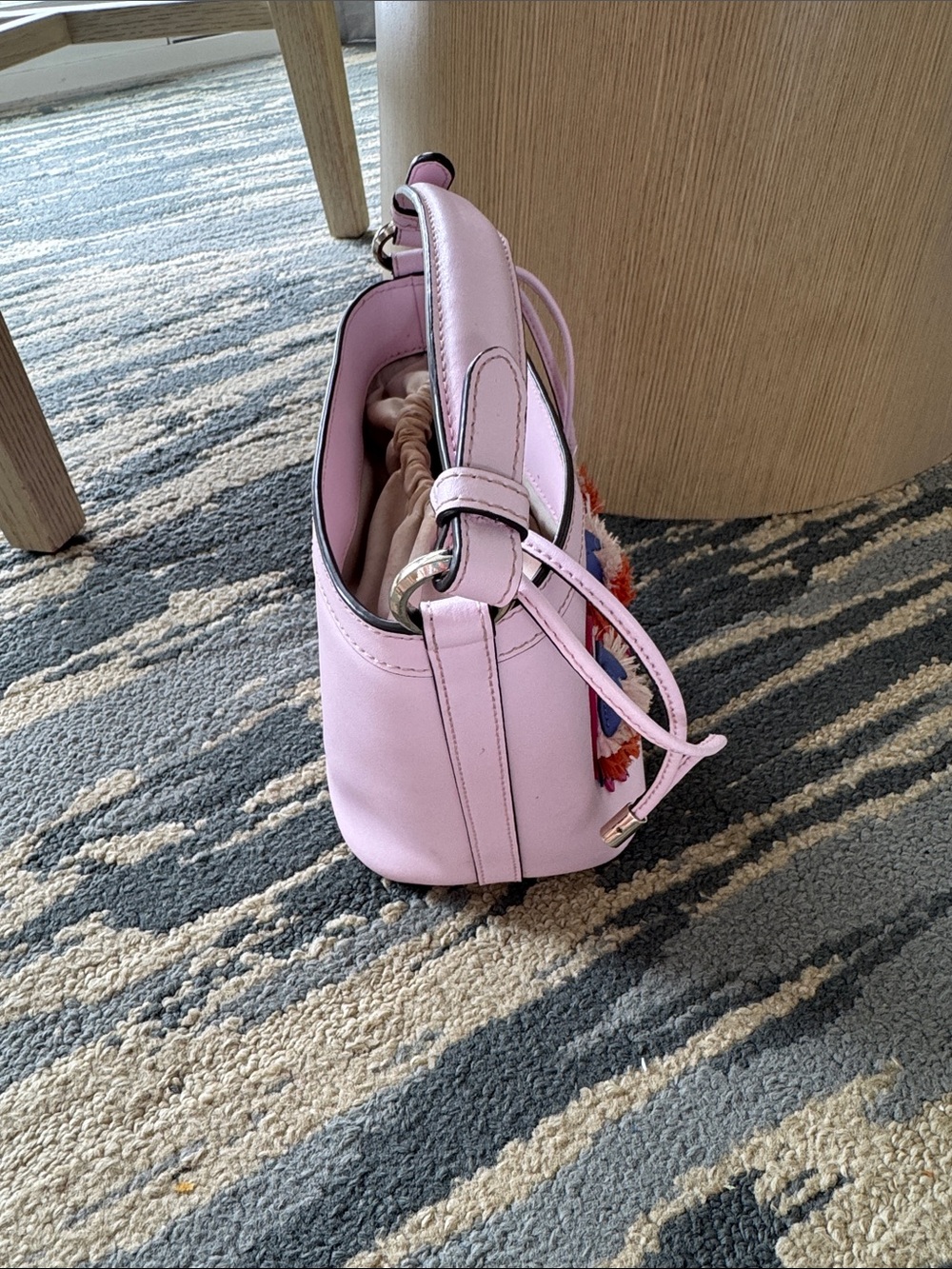 Kate Spade Flock Party Parrot small bucket bag - Picture 4 of 10